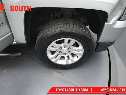 Used 2017 Chevrolet Silverado 1500 LT w/ All Star Edition AWD/4WD image 31