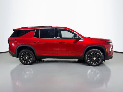 New 2026 Chevrolet Traverse LT w/ Sun and Wheel Package AWD/4WD image 6