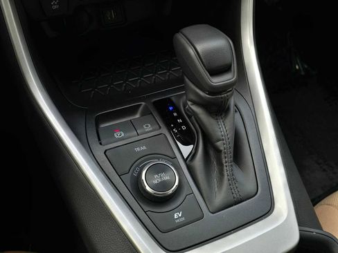 Certified 2025 Toyota RAV4 XLE image 14