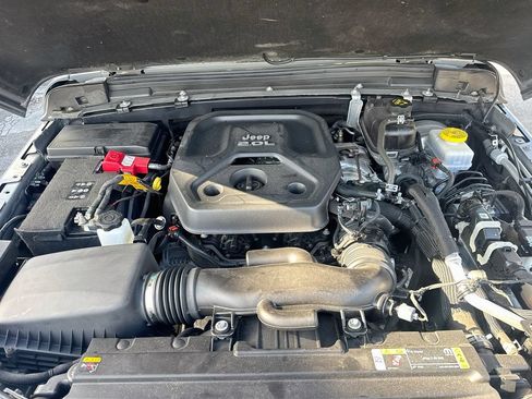 Certified 2022 Jeep Wrangler Unlimited Sport AWD/4WD image 33