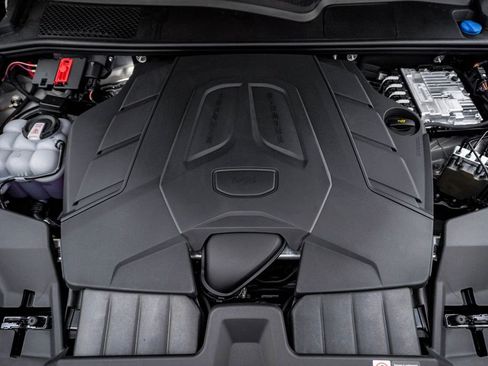 New 2026 Porsche Cayenne image 29