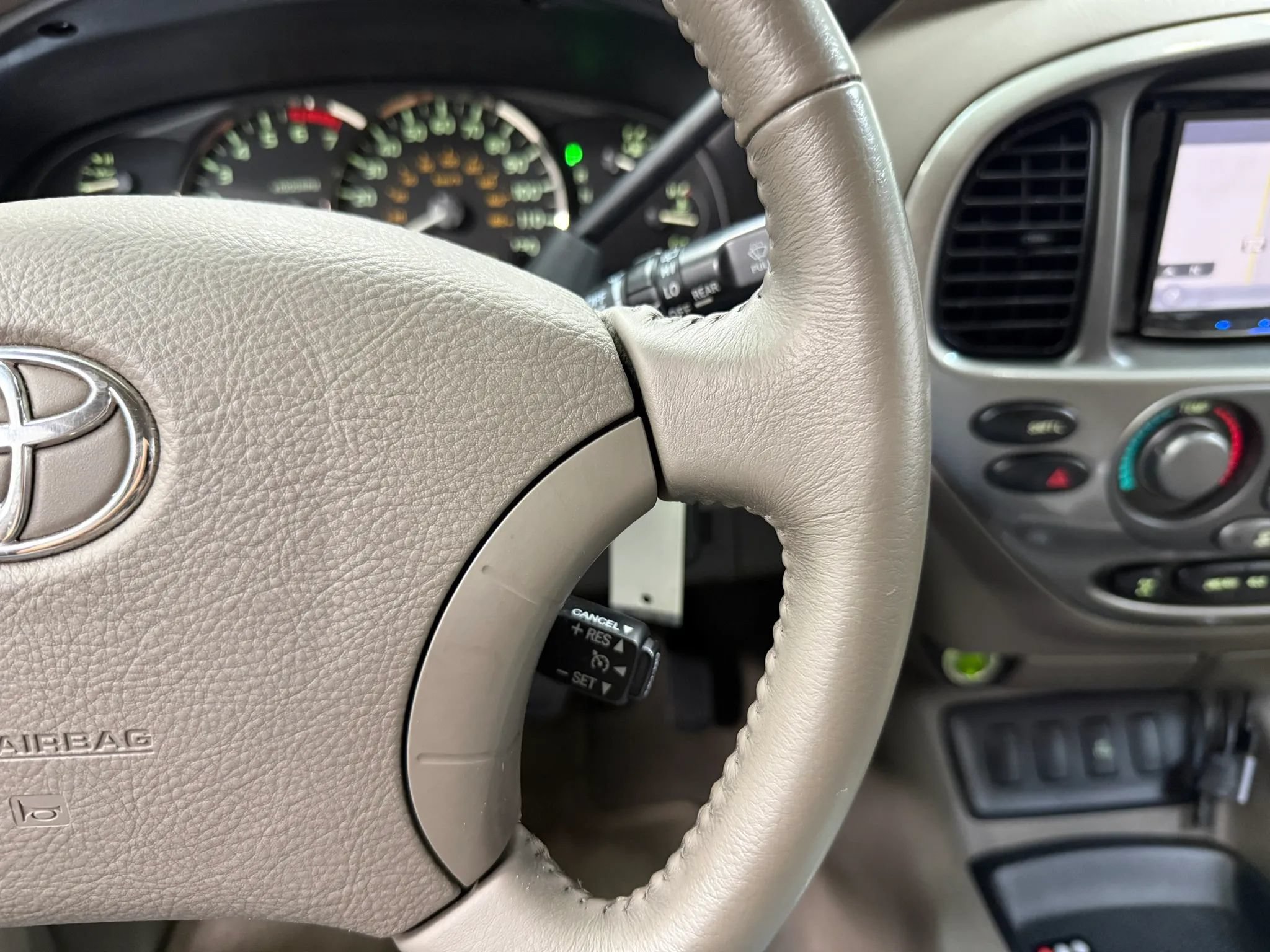 Used 2006 Toyota Sequoia Limited AWD/4WD image 34