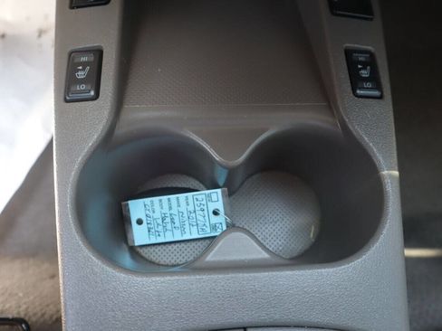 Used 2012 Nissan Leaf SL image 25