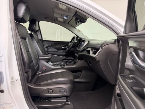 Used 2024 GMC Terrain SLT w/ Elevation Edition AWD/4WD image 28