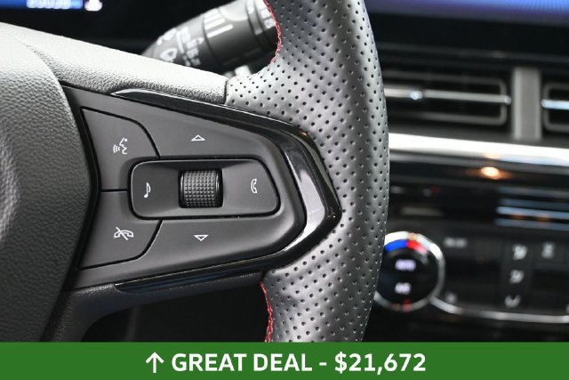 Used 2024 Chevrolet Trax RS w/ Sunroof Package FWD image 33