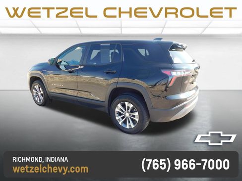 Used 2026 Chevrolet Equinox LT AWD/4WD image 5