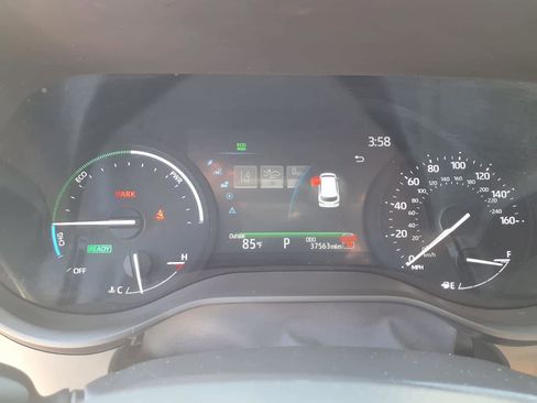 Certified 2025 Toyota Sienna LE FWD image 18