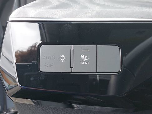 Used 2024 Audi Q8 e-tron Premium AWD/4WD image 29