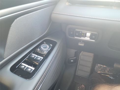 New 2026 Lincoln Nautilus Premier image 29