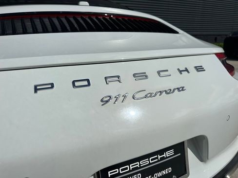Used 2017 Porsche 911 Carrera image 15