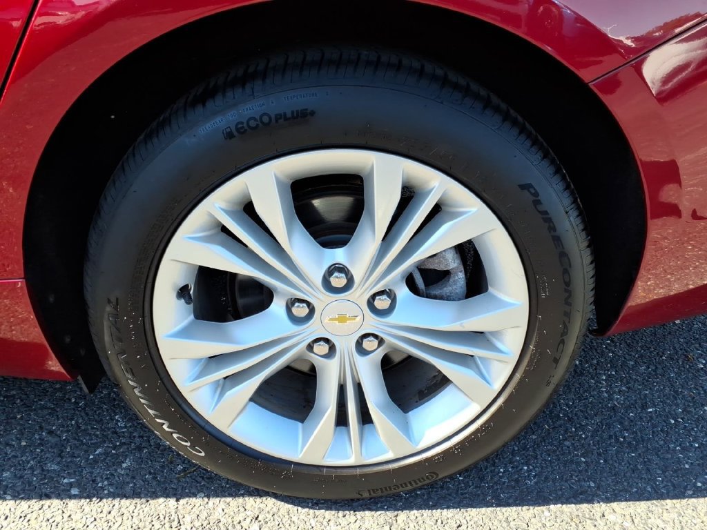 Used 2015 Chevrolet Impala LT w/ Convenience Package FWD image 18