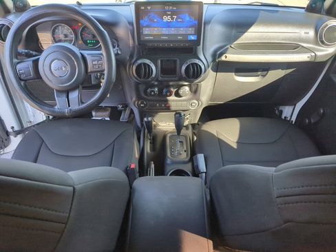 Used 2014 Jeep Wrangler Sport image 12