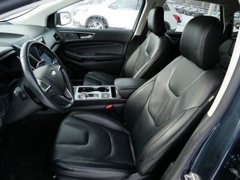 Used 2022 Ford Edge Titanium image 21