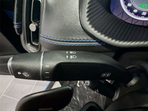 Used 2021 Aston Martin DBX AWD/4WD image 5