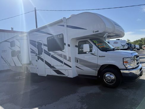 Used 2022 Ford E-450 and Econoline 450 Super Duty w/ Motorhome Prep Package RWD image 31