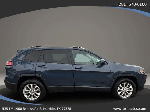 Used 2020 Jeep Cherokee Latitude w/ Cold Weather Group AWD/4WD image 7