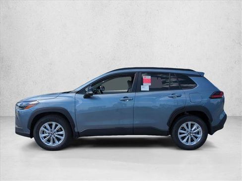 New 2026 Toyota Corolla Cross LE FWD image 5