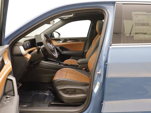 New 2026 Volkswagen Tiguan SEL R-Line image 5