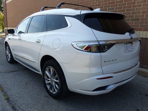 Used 2023 Buick Enclave Avenir w/ Avenir Technology Package AWD/4WD image 8