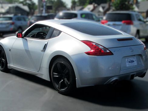 Used 2012 Nissan 370Z Coupe image 6