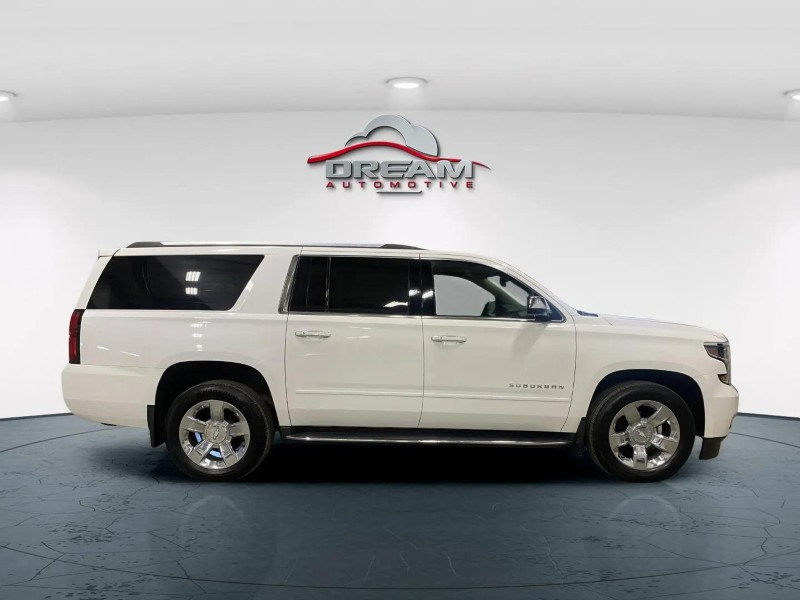 Used 2020 Chevrolet Suburban Premier w/ Premier 6.2L Value Package AWD/4WD image 25