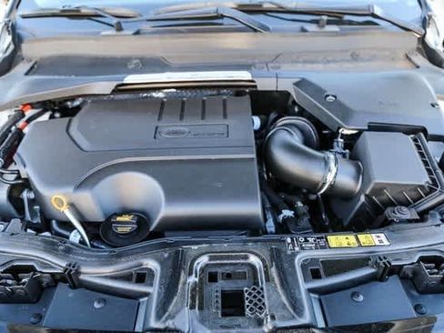 New 2024 Land Rover Discovery Sport S image 28