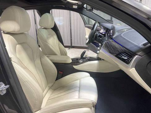 Used 2017 BMW 540i xDrive AWD/4WD image 13