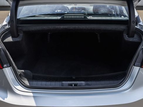 Used 2018 Nissan Maxima Platinum FWD image 18