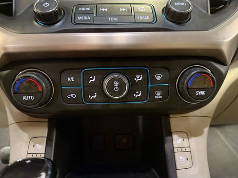 Used 2017 GMC Acadia Denali w/ Technology Package image 16