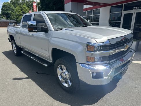 Used 2016 Chevrolet Silverado 2500 LTZ w/ Duramax Plus Package AWD/4WD image 2