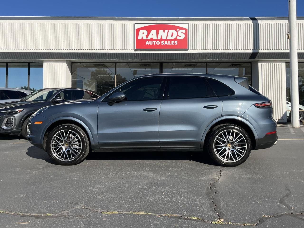 Used 2020 Porsche Cayenne AWD/4WD image 19