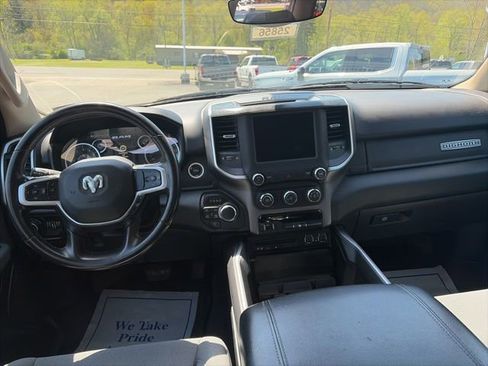 Used 2019 RAM 1500 Big Horn AWD/4WD image 3
