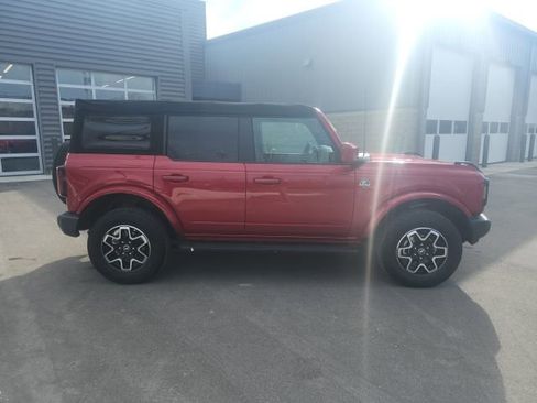 Used 2021 Ford Bronco Outer Banks image 4