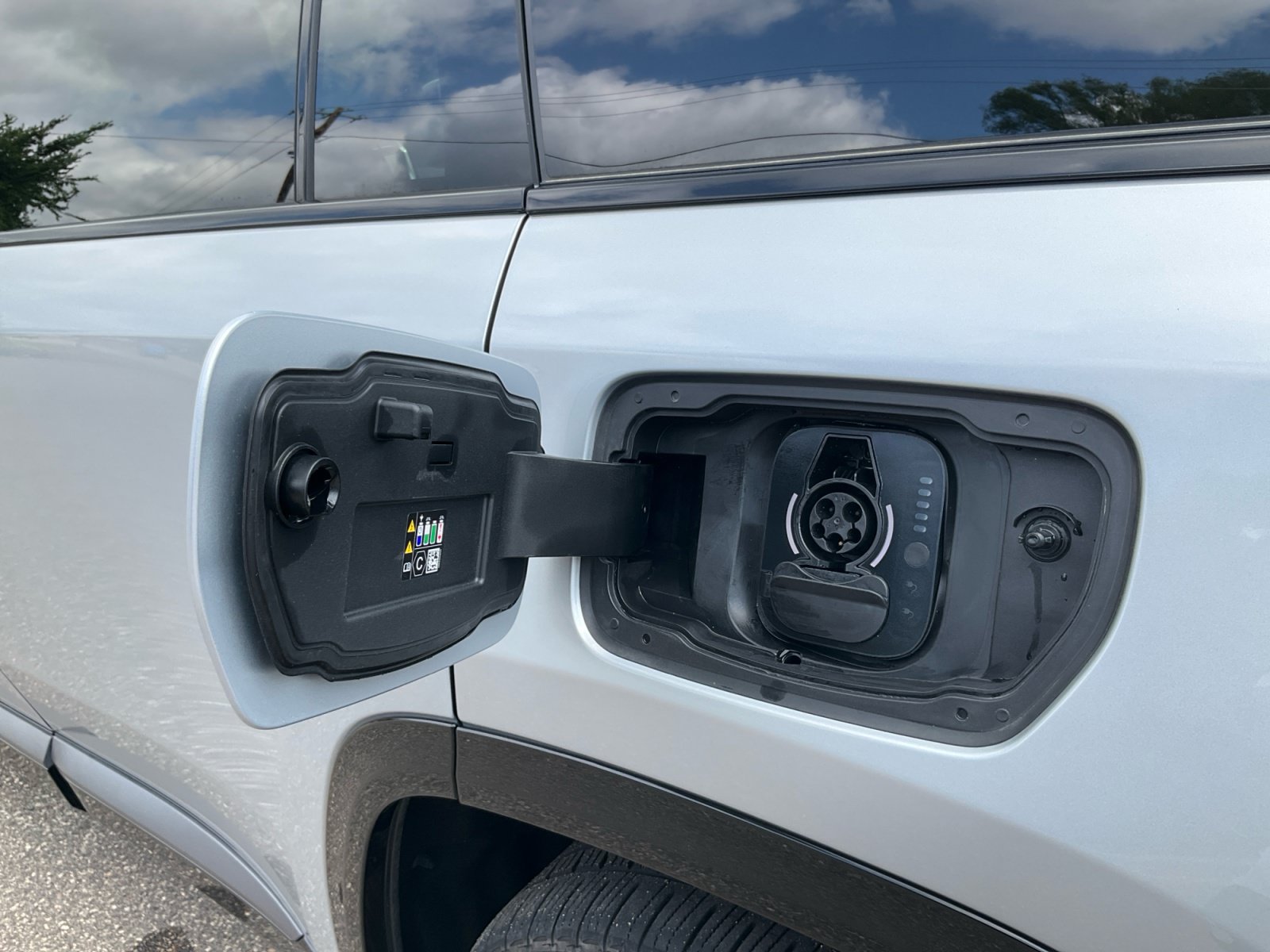 Used 2024 Jeep Wagoneer Launch Edition AWD/4WD image 23