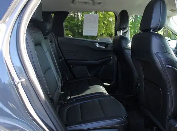 Used 2025 Ford Escape ST-Line Select AWD/4WD image 12