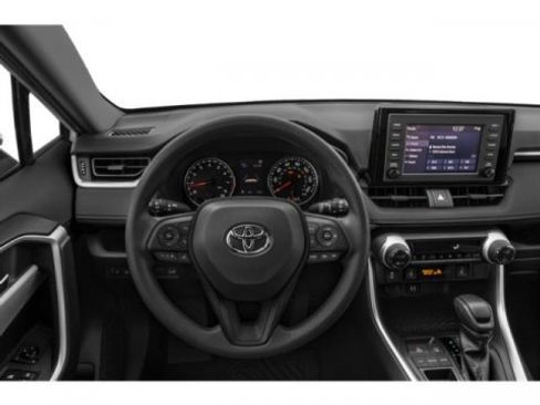 Used 2021 Toyota RAV4 XLE FWD image 7
