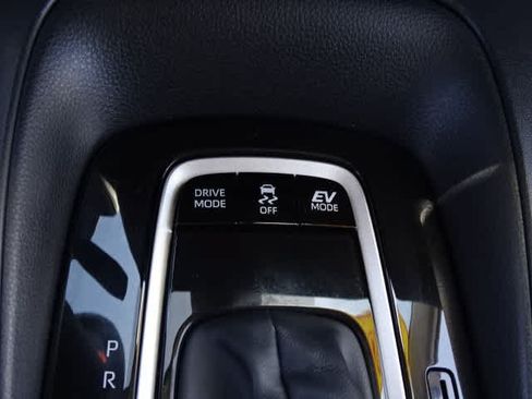 Certified 2026 Toyota Corolla LE w/ Carpet Mat Package (TMS) FWD image 31