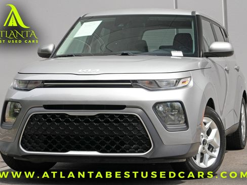 Used 2022 Kia Soul LX w/ Technology Package FWD image 1