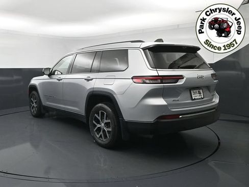 Used 2023 Jeep Grand Cherokee L Limited w/ Luxury Tech Group II AWD/4WD image 4