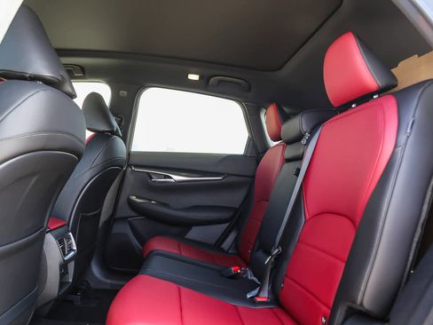 New 2025 INFINITI QX50 Sport image 20