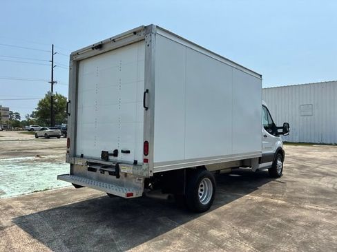 Used 2024 Ford Transit 350 RWD image 3