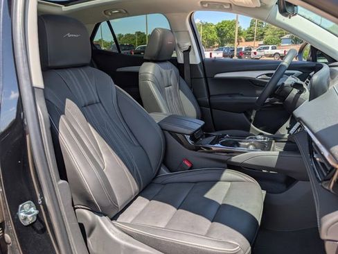 Used 2025 Buick Envision Avenir AWD/4WD image 28