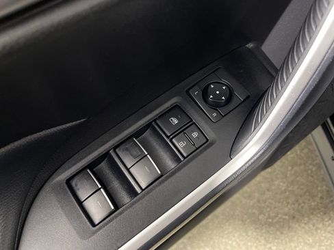 Certified 2025 Toyota RAV4 XLE FWD image 16