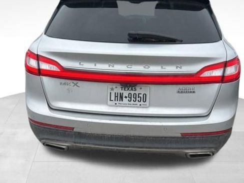 Used 2017 Lincoln MKX Reserve image 8