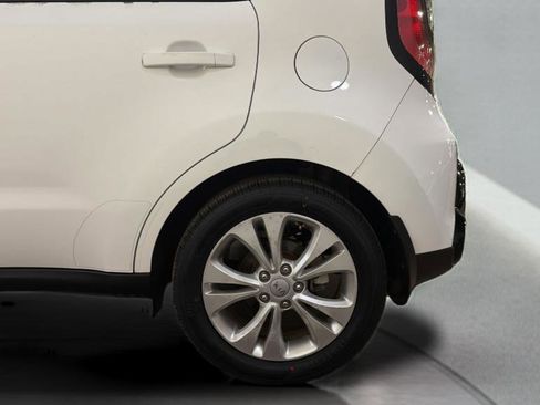 Used 2016 Kia Soul + w/ Audio Package image 37