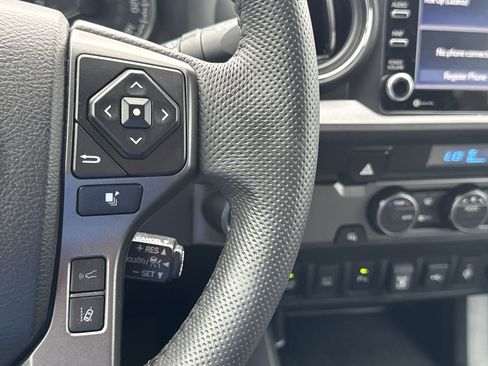 Used 2023 Toyota Tacoma TRD Sport image 15