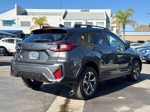 Certified 2024 Subaru Crosstrek 2.0i Premium image 8