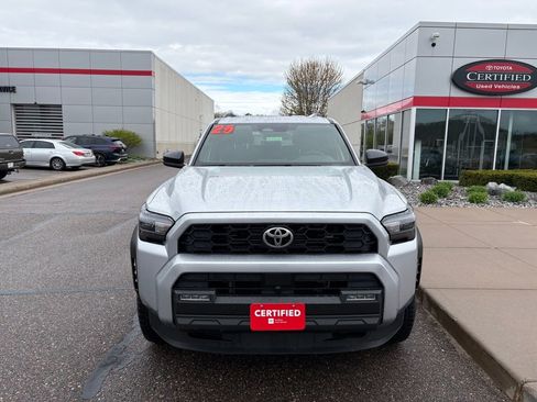 Certified 2025 Toyota 4Runner TRD Off-Road AWD/4WD image 10