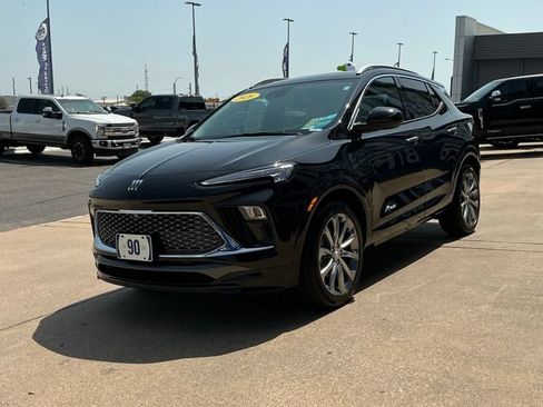 Used 2026 Buick Encore GX Avenir w/ Avenir Technology Package FWD image 5