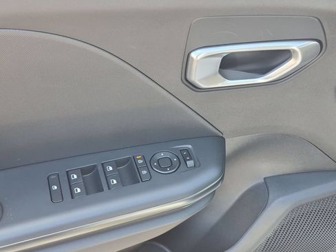 New 2026 Kia K4 FWD image 24